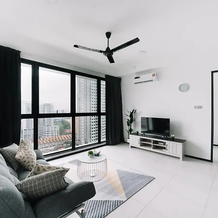 New Infinity Pool 3 Bedrooms 2 Carparks